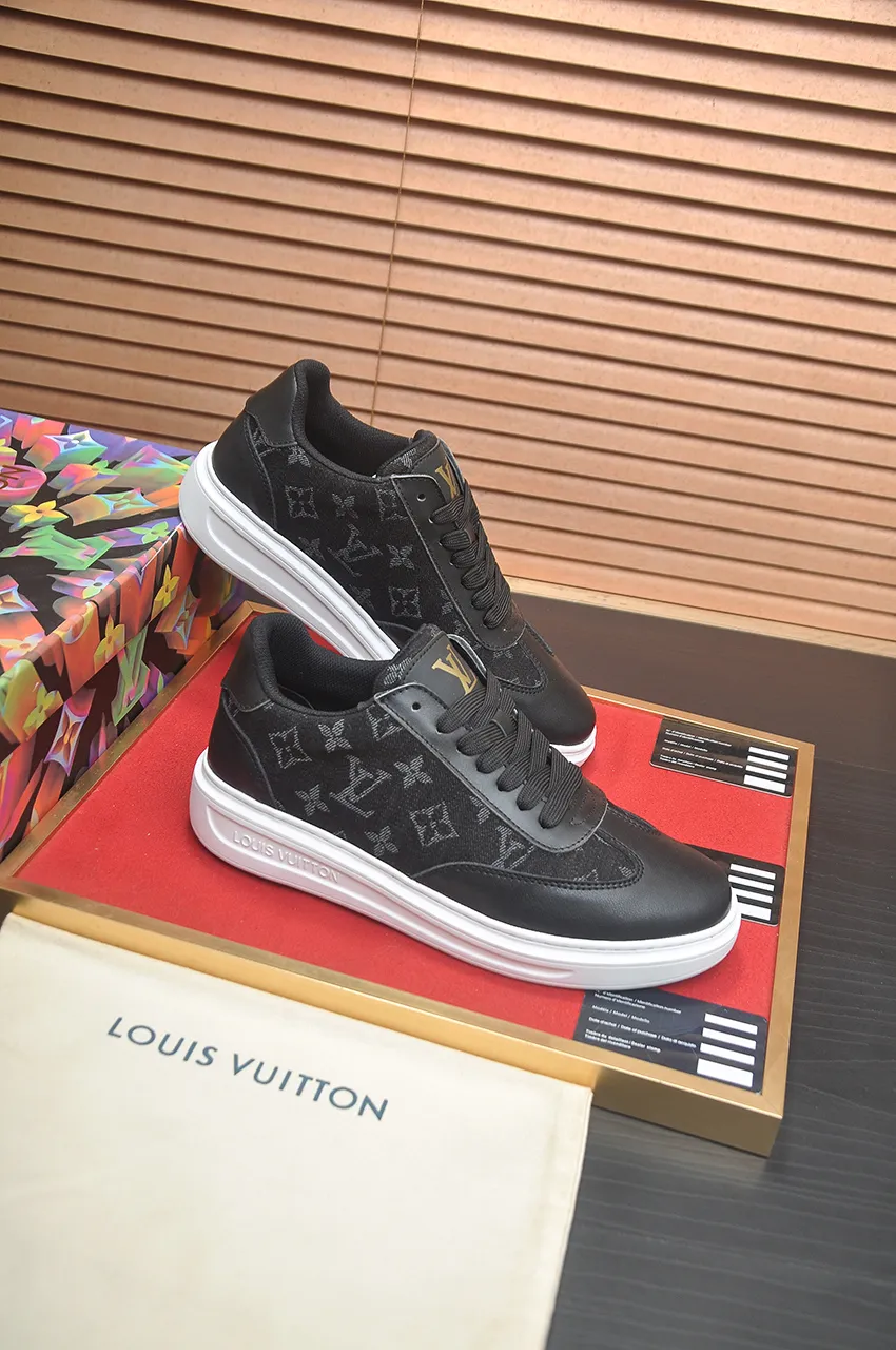 Men's shoes 💰540💶[LOUIS VUITTON] Original order price (water-dyed cowhide lining) new model 🍀LV Louis Vuitton * - top version of LV classic trendy shoes! Made of imported original cowhide, water-dyed cowhide lining, and original wear-resistant rubber outsole! High quality products! Code number 38-45 (45 is custom-made and cannot be returned or exchanged)